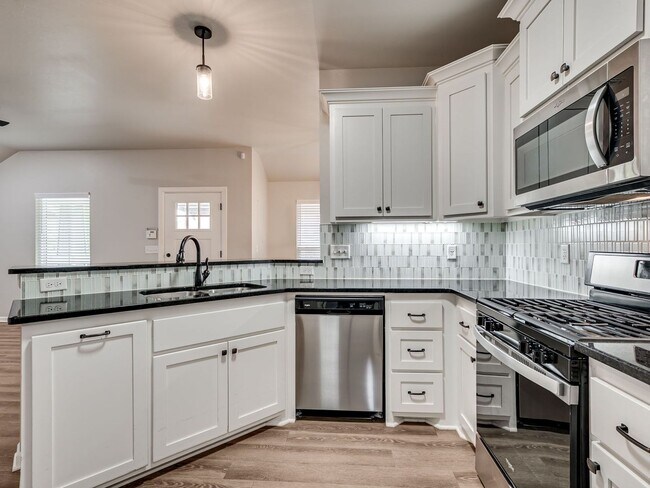 Building Photo - 5700 Campbell Creek Dr