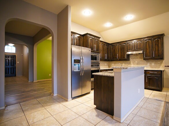 Building Photo - 213 Warbler Dr