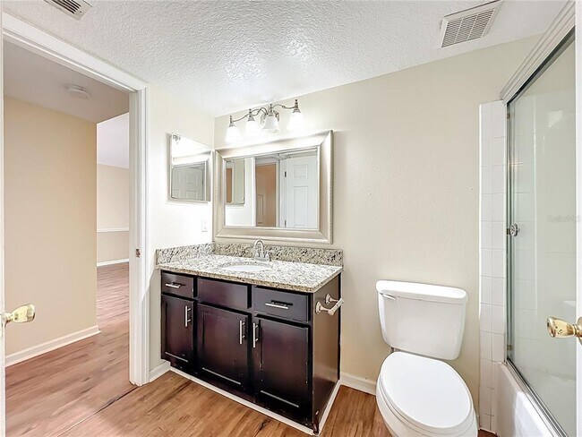 Building Photo - 713 Crest Pines Dr