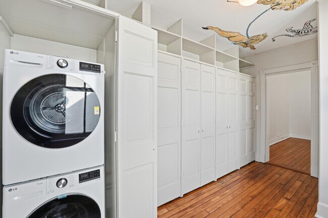 Building Photo - 1635 35th St NW