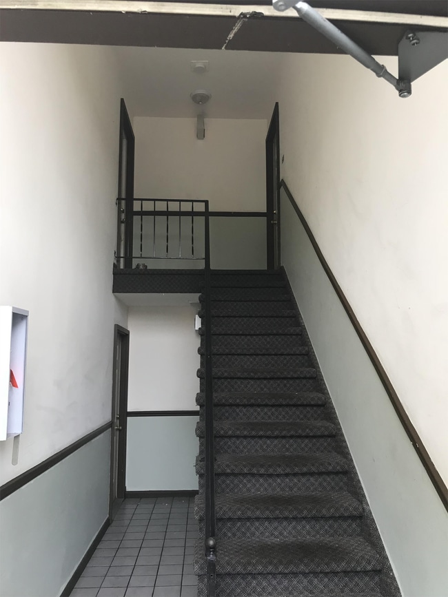 Building Photo - 252 Mayfield Ave