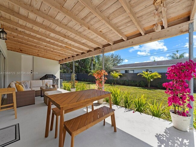 Building Photo - 9320 SW 125th Terrace