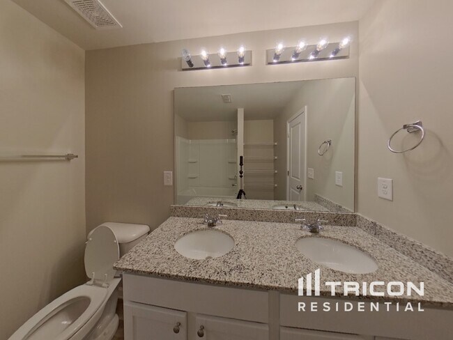 Building Photo - 331 Indian River Dr