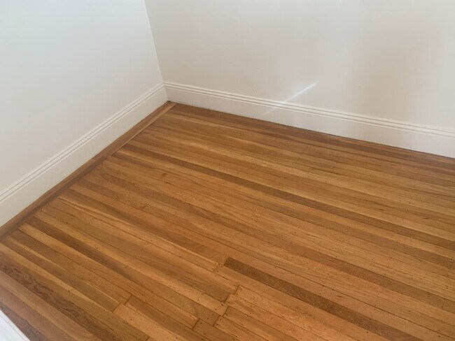 Huge walk-in closet - 2300 Francisco St