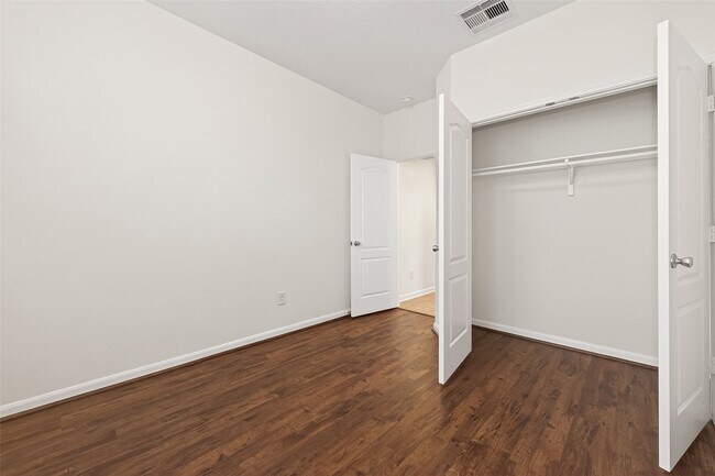Building Photo - 21015 Blackstone Villa Ln