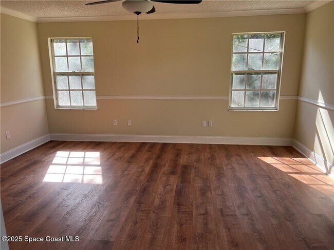 Building Photo - 1300 Eldron Blvd SE