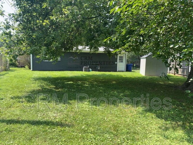 Building Photo - 5204 Ojibway Dr