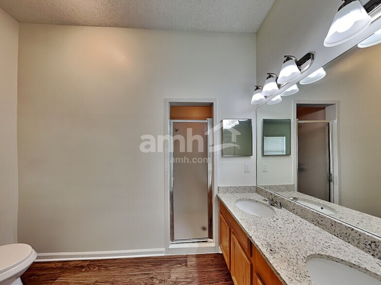 Building Photo - 927 Ashton Cove Terrace