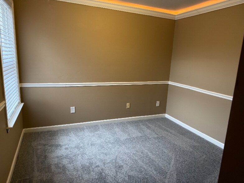 Building Photo - 13918 Laurel Trace Dr