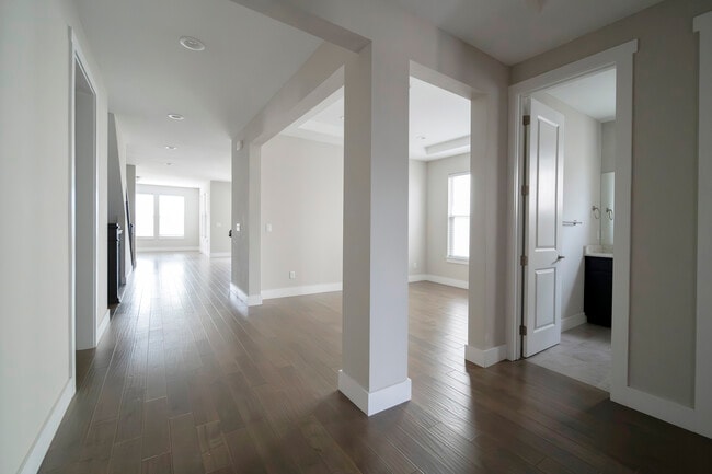 Building Photo - 8791 Culebra Ct