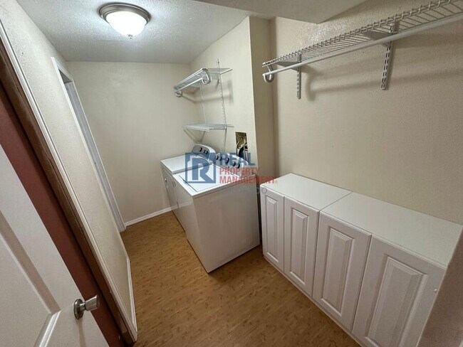 Building Photo - 1765 S Dawson Way