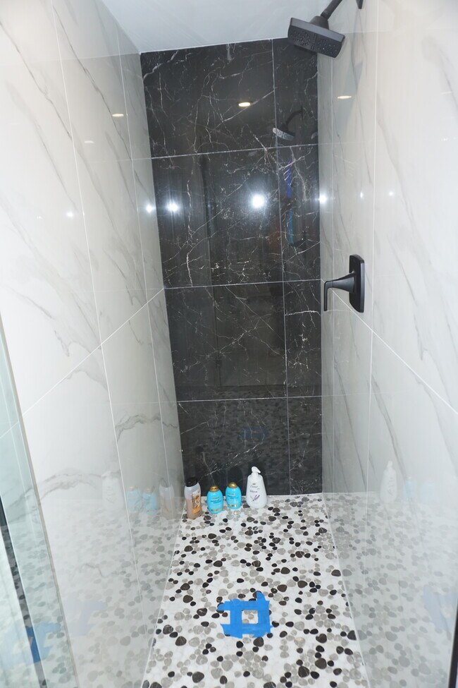 Building Photo - 15614 SW 110th Terrace