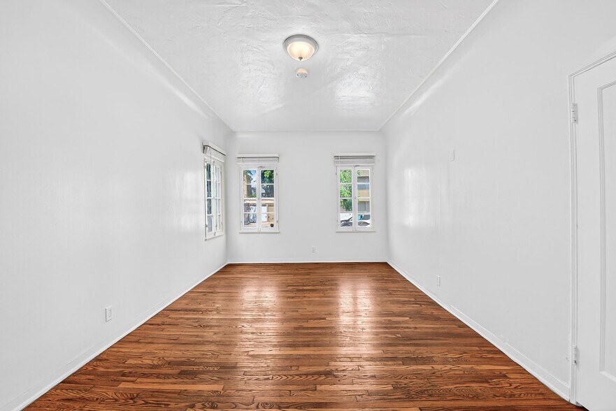 Building Photo - 1503 S Shenandoah St