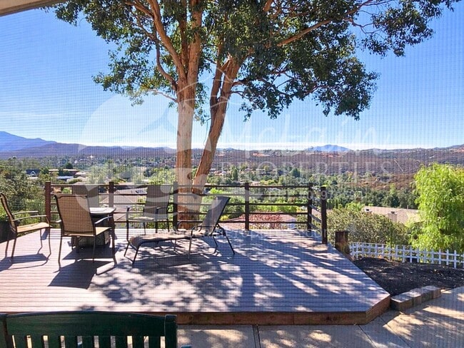 Building Photo - Gorgeous 3 Bed Home In San Diego Country Estates - Ramona