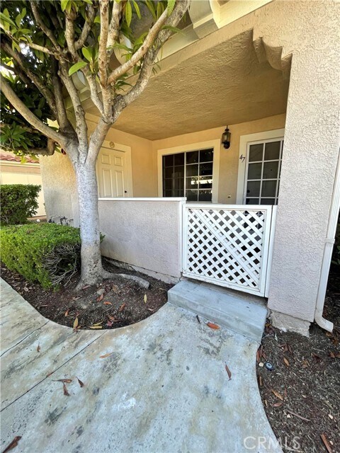 Building Photo - 47 Gaviota