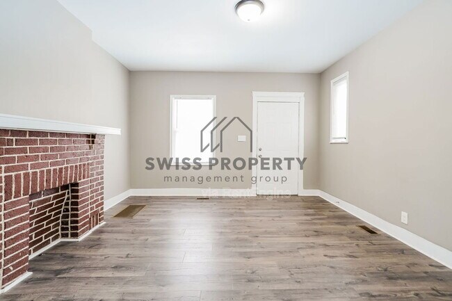 Building Photo - 761 Seymour Ave