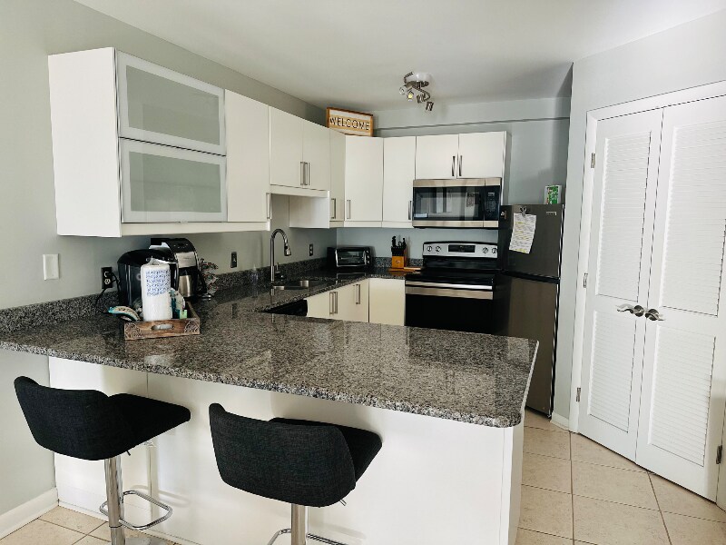 Building Photo - 10 Lemoyne Ave