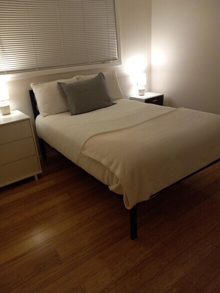 Building Photo - 2150-2160 Raynor St SE