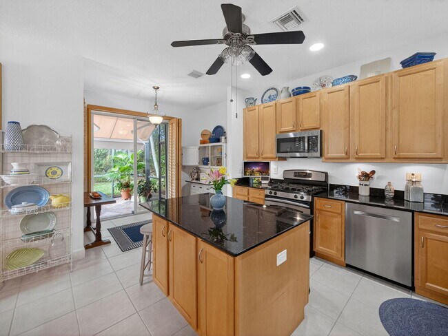 Building Photo - 631 Moondancer Ct