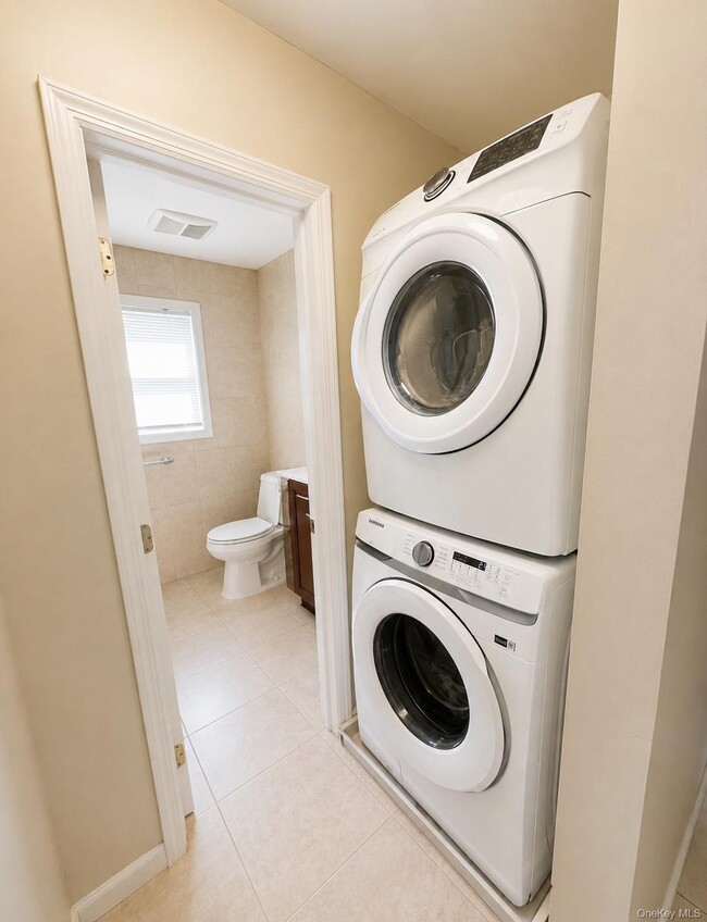 Building Photo - 83 Heitz Pl