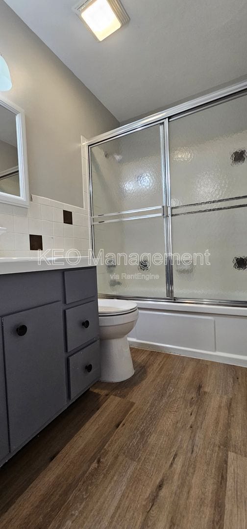 Building Photo - 3813 Briar Pl