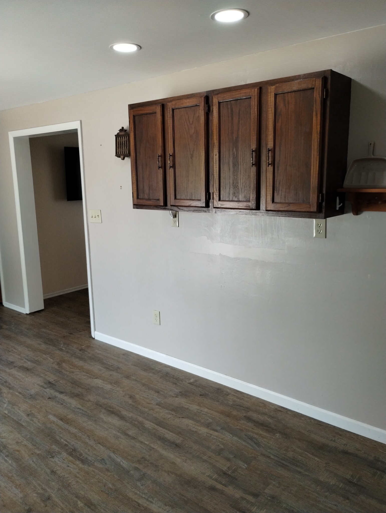 Additional kitchen cupboards - 8306 Park Rd