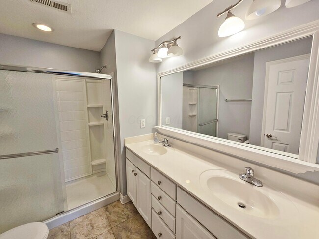 Building Photo - 4201 Bradhurst Dr