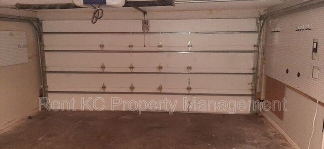 Building Photo - 9408 NW 59th Ter