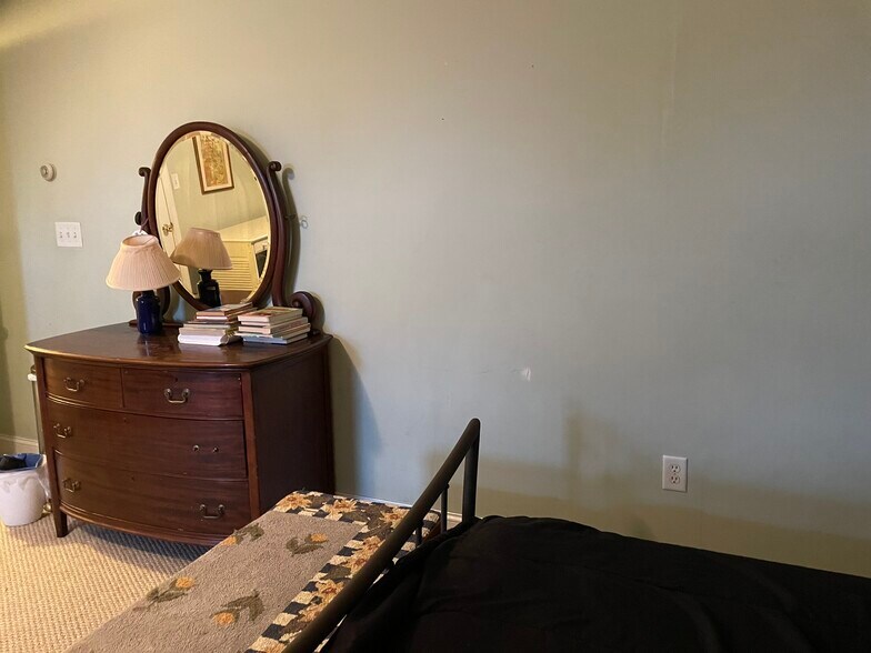 Building Photo - 19 Lafayette Rd