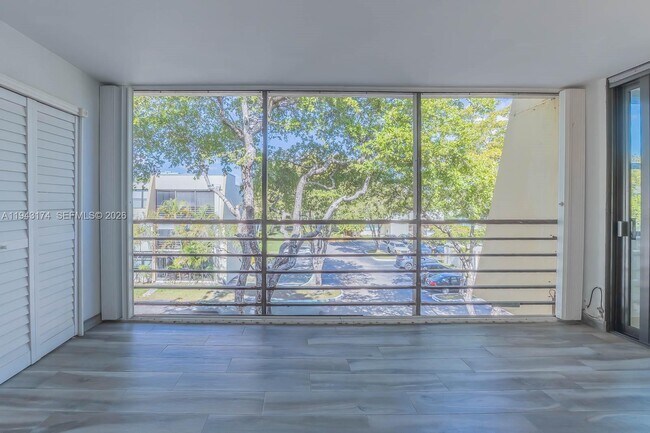 Building Photo - 20291 NE 30th Ave