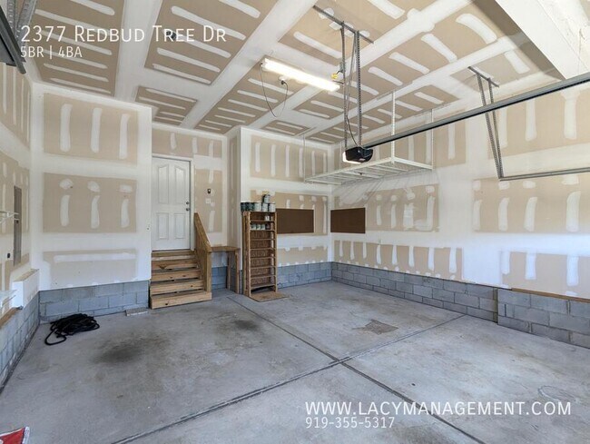 Building Photo - 2377 Redbud Tree Dr
