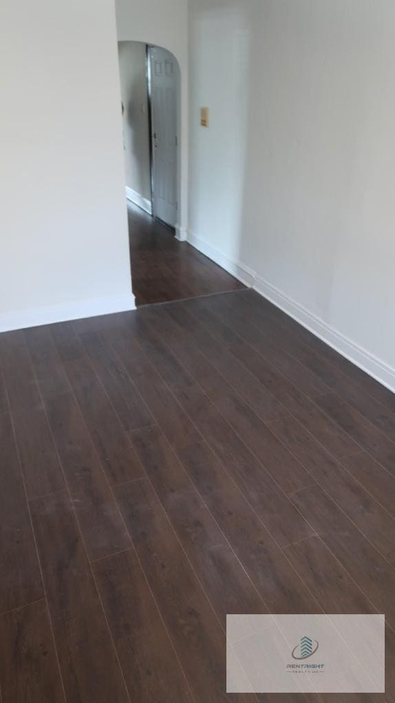 Building Photo - 5507-09.5 N Lincoln Ave