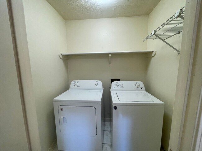 Building Photo - Convenience is the key! Make the call today!