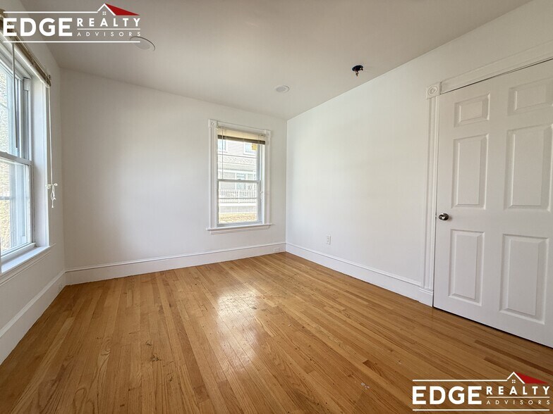 Building Photo - 9 Pennsylvania Ave