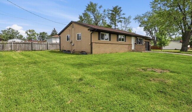 Building Photo - 5240 Carbondale Dr