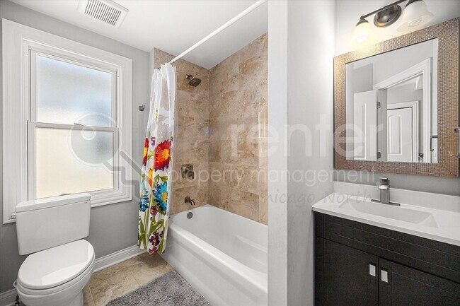 Building Photo - 4230 N Oriole Ave