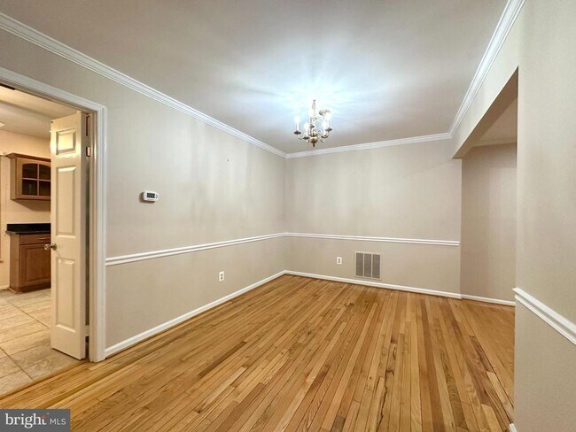 Building Photo - 5127 Kenside Ct