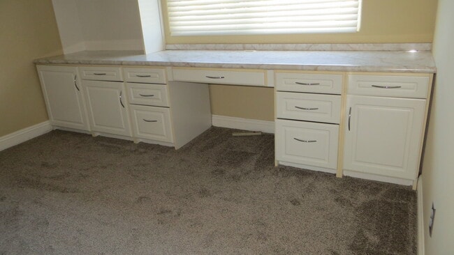 Building Photo - 30061 Whitecap