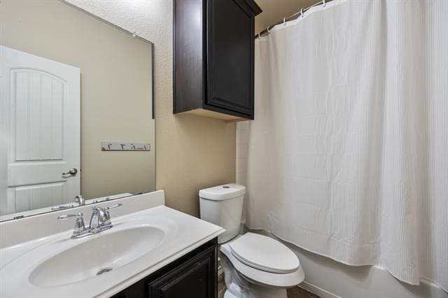 Building Photo - 2028 Carriage Rd