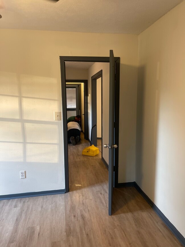 Building Photo - 1442 Bass Ave