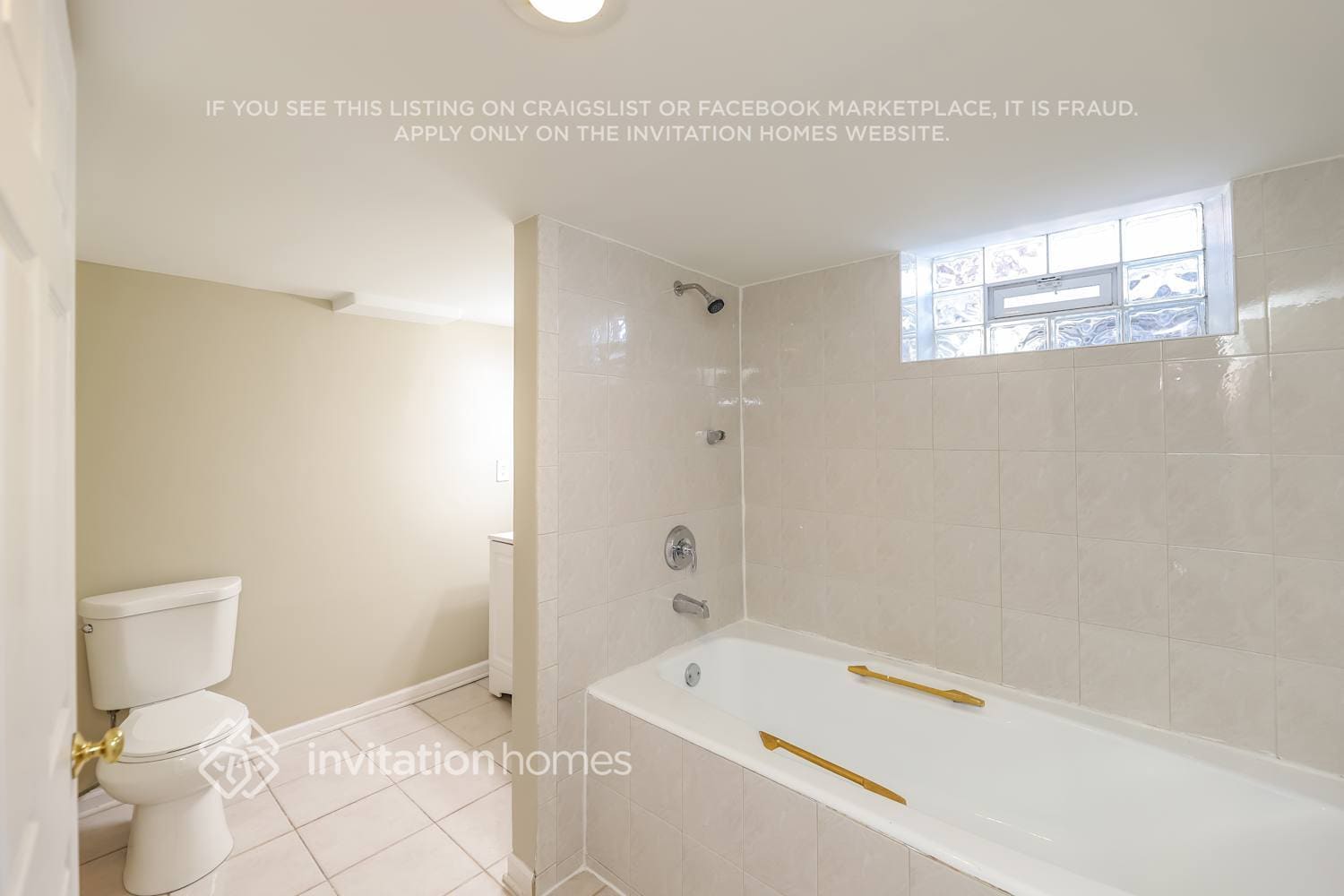 Building Photo - 445 N Douglas Ave