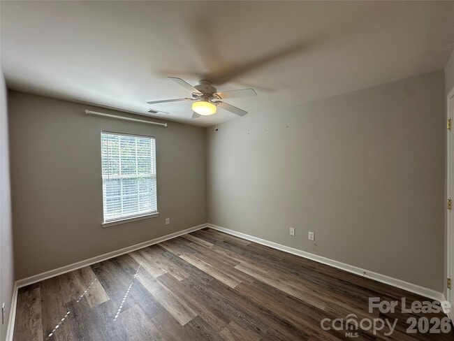 Building Photo - 6626 Rothchild Dr
