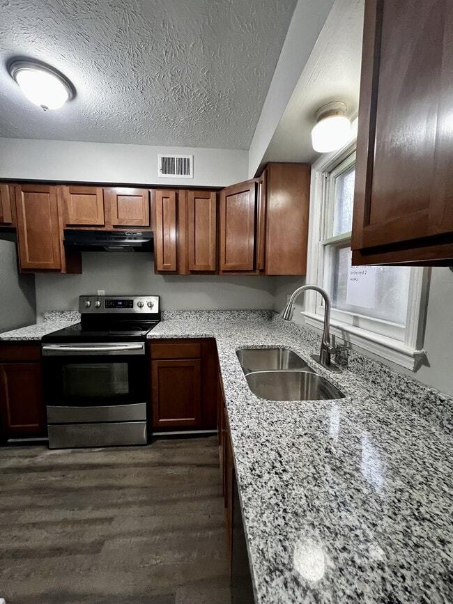 Building Photo - 11409 Deham Dr