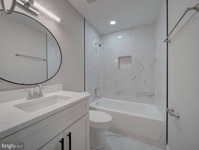 Building Photo - 4432 Indigo Ln