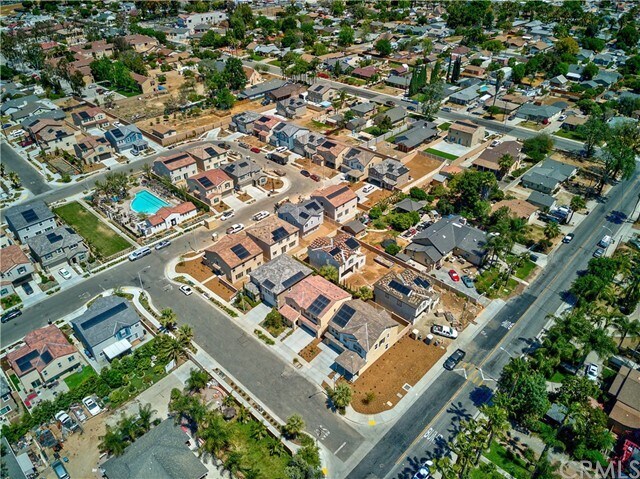 Building Photo - 9768 Solonia St