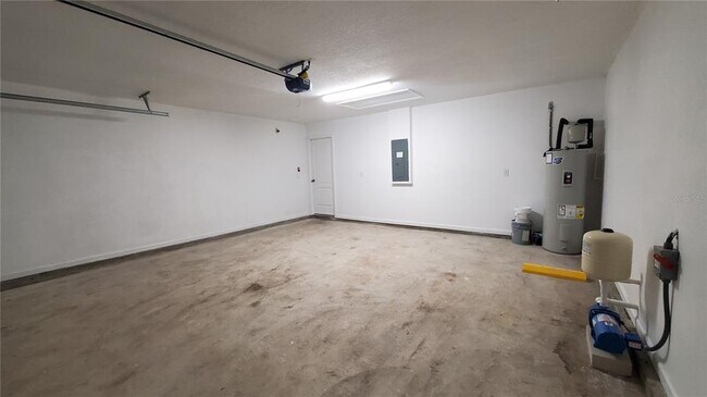 Building Photo - 44 Barrington Dr