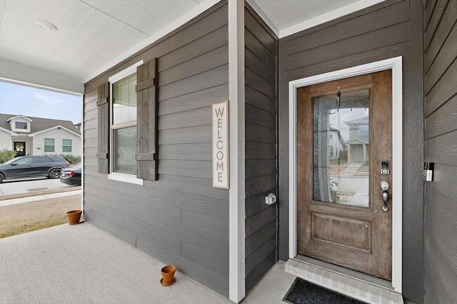 Building Photo - 2927 Brittlebush Dr