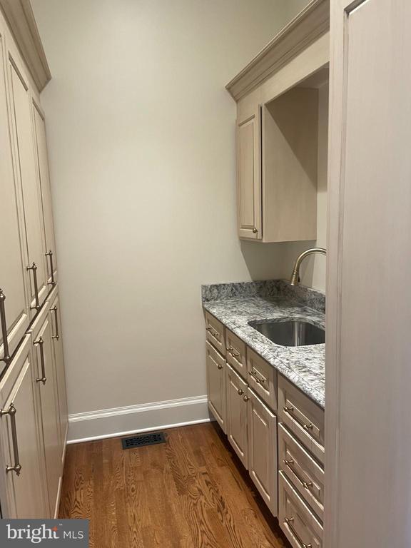 Building Photo - 2601 Butler Rd