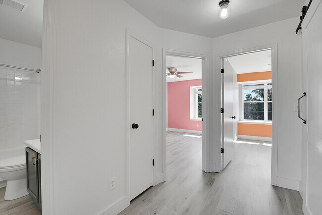 Building Photo - $3,040.95 - 3 Bed, 3-Bath Home in Aurora with In Unit Laundry and Central AC