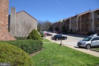 Building Photo - 3840 Steppes Ct